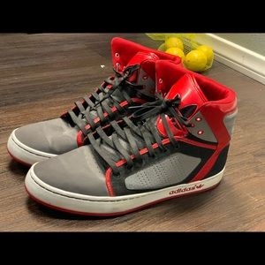 Adidas Men’s shoes size 12